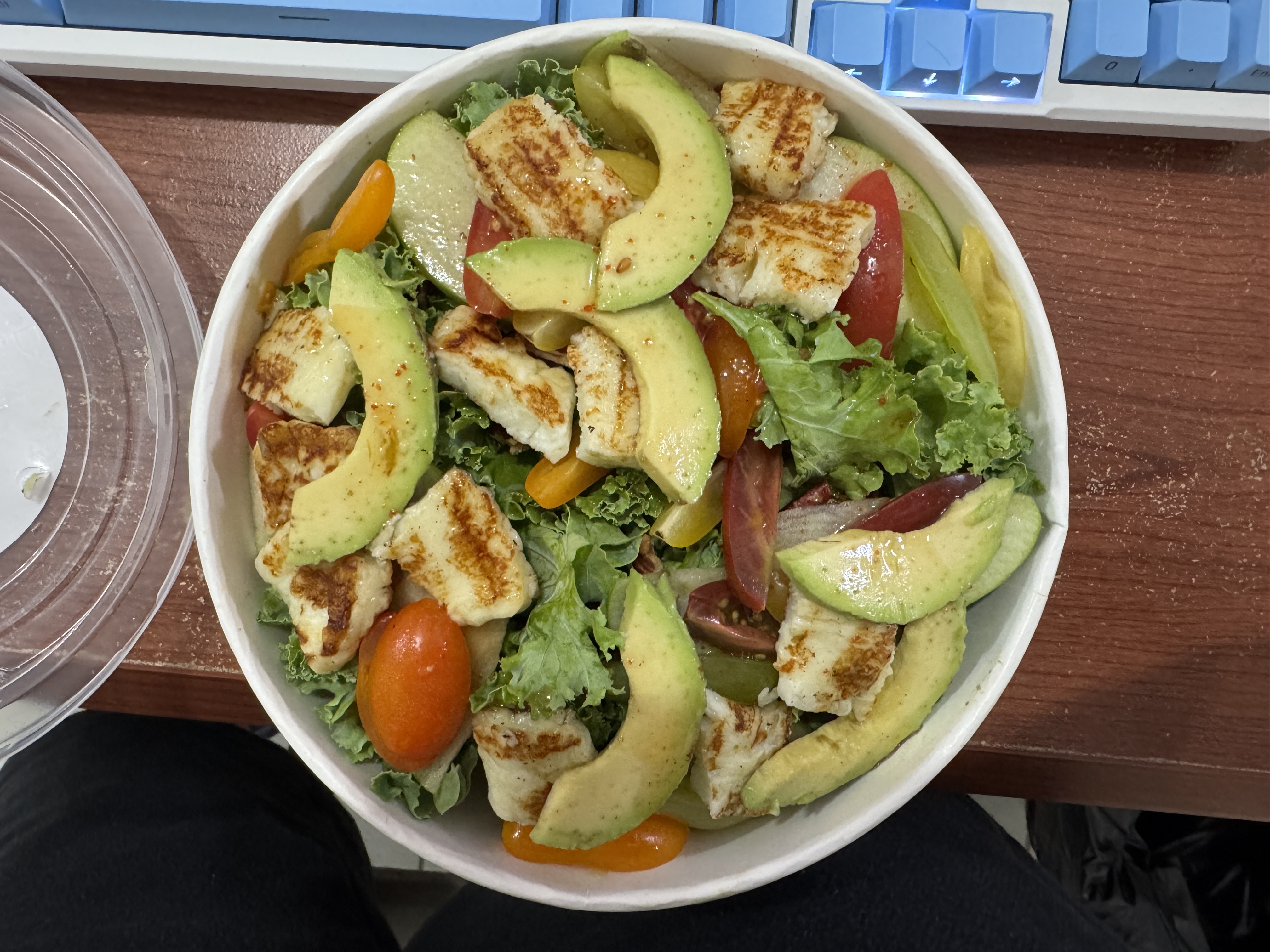 Grilled halloumi and kale salad with avocado and apple